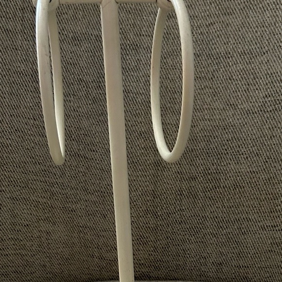 Shabby Chic Towel Tower Holder Metal Romantic cottagecore - Picture 5 of 5